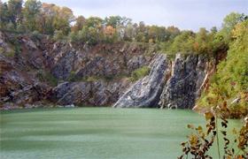 Photo showing a quarry